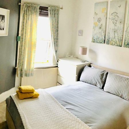 فندق لندنفي  Heathfield Sq المظهر الخارجي الصورة