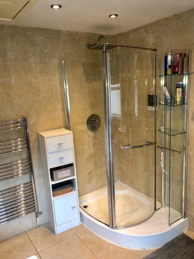 فندق لندنفي  Heathfield Sq المظهر الخارجي الصورة