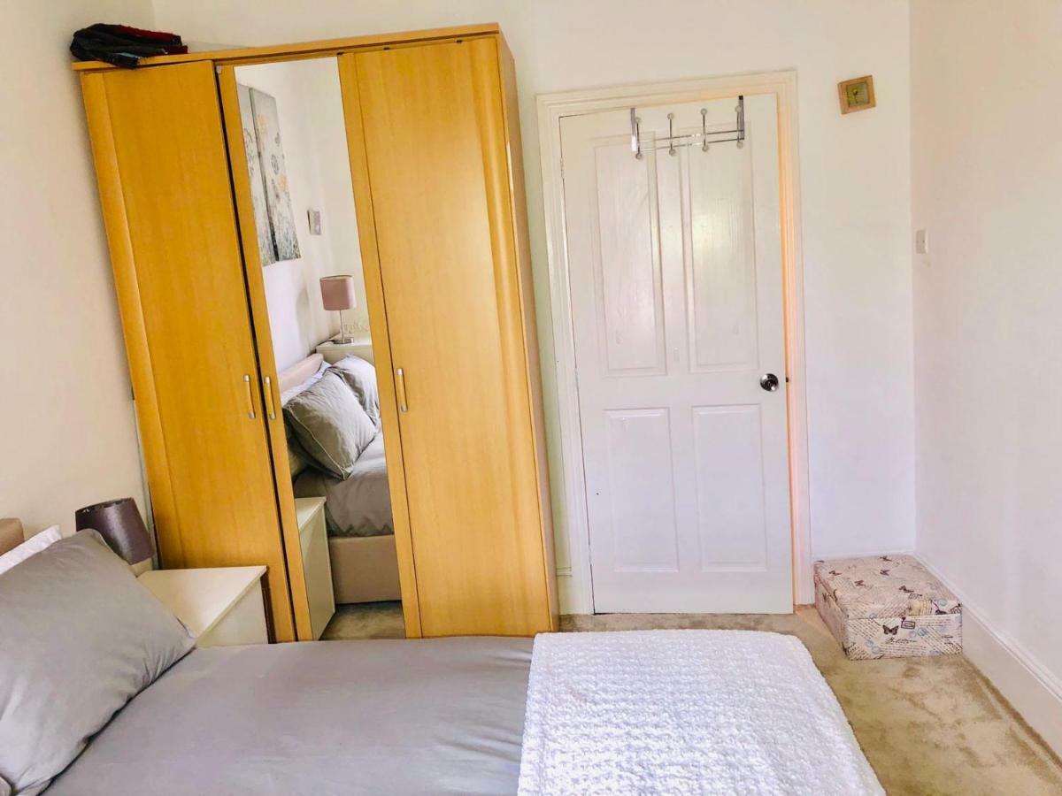 فندق لندنفي  Heathfield Sq المظهر الخارجي الصورة